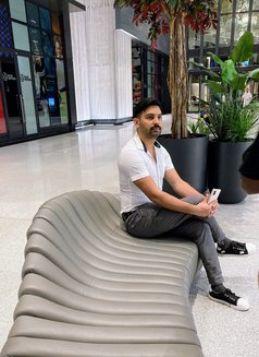 Ahsan - masseur in Abu Dhabi Photo 11 of 11