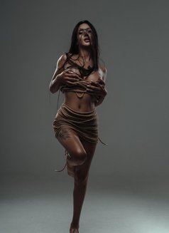 AiDa - Transsexual escort in Riyadh Photo 4 of 20