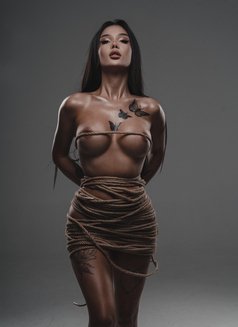 AiDa - Transsexual escort in Riyadh Photo 6 of 20