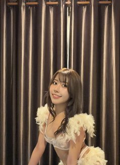 AiChan - puta in Macao Photo 8 of 13