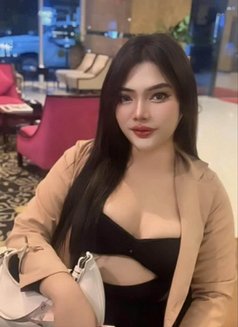 Aida Ass Full Service - puta in Al Manama Photo 5 of 5