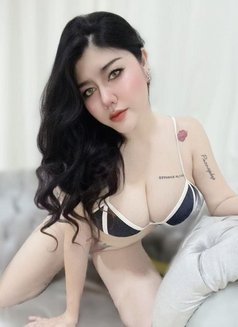 Aida sexy thai call girl full service - escort in Amman Photo 7 of 7