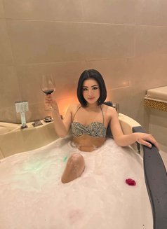 Aida - escort in Riyadh Photo 2 of 4