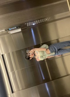 Aida - Transsexual escort agency in Dubai Photo 4 of 8