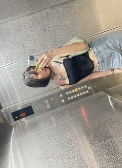 Aida - Transsexual escort agency in Dubai Photo 5 of 8