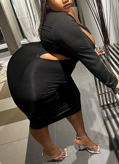 Aida - puta in Dakar Photo 2 of 5