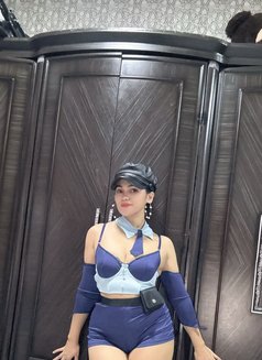 AIexis VACUM ICe your dick - escort in Dubai Photo 2 of 7