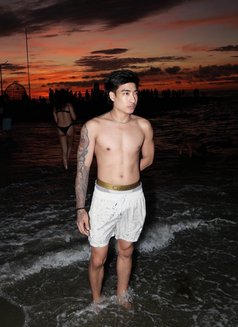 Aikinaru mashte - Male escort in Manila Photo 7 of 20