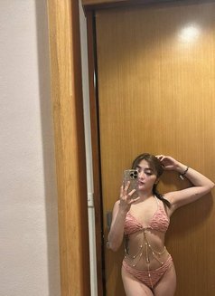 JUST ARRIVED Aiko Baddest GFE - puta in Hong Kong Photo 3 of 9