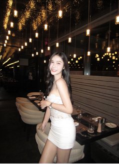 Aileen - escort in Bangkok Photo 8 of 8