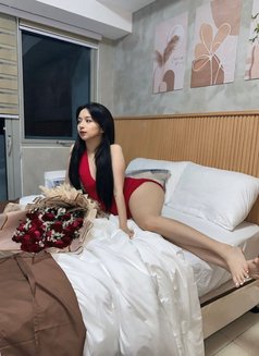 Ailene Flores - escort in Manila Photo 3 of 5