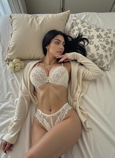 Ailla - escort in Singapore Photo 9 of 9