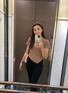 Ailleen - Masajista in Jakarta Photo 3 of 4