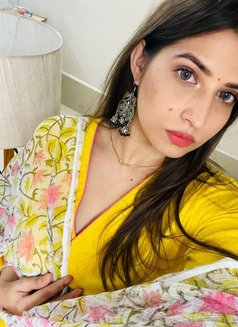 Aima - escort in Dubai Photo 2 of 2