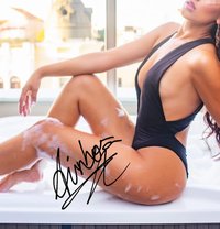 Ainhoa - masseuse in Tokyo