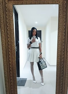 Ainoha - puta in Hong Kong Photo 3 of 8