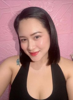 Aira - puta in Makati City Photo 7 of 8