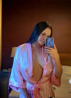 Sweet Versa with Poppers - Transsexual escort in Manila Photo 18 of 22