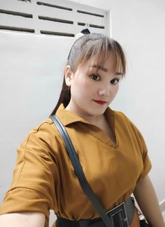 Aira - escort in New Delhi Photo 2 of 4