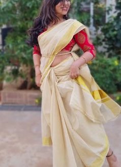 Airaaa - puta in Bangalore Photo 1 of 1