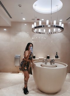Airarose - escort in Dubai Photo 1 of 5