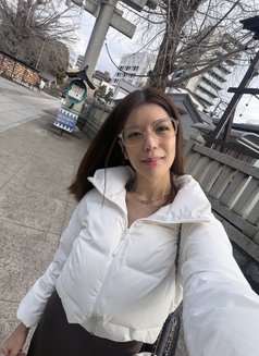 Aera - escort in Makati City Photo 7 of 10