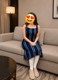 🟢CAM📸ANAL🥀 QUEEN🥀AIRHOSTESS/NO AGENT - puta in Gurgaon Photo 5 of 5