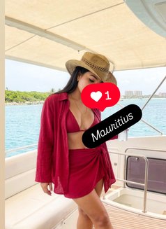 Airhostess Ananya/ Independent/No agent - companion in New Delhi Photo 8 of 14