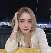 Airin - puta in Bali