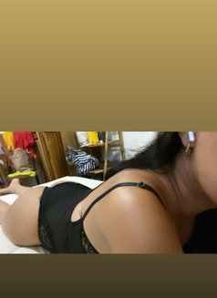 Airin - Transsexual escort in Bali Photo 2 of 4