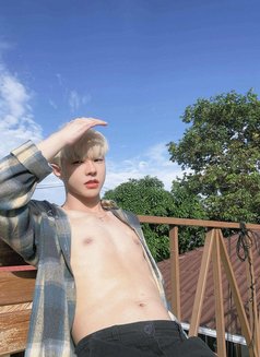 Airly - Male escort in Bangkok Photo 2 of 9