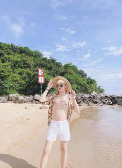 Airy - Male escort in Bangkok Photo 4 of 4