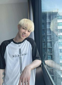 Airy - Male escort in Bangkok Photo 8 of 12