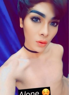 Airy top - Male escort in Muscat Photo 3 of 3