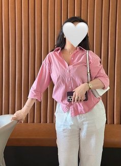 Aish - escort in Chandigarh Photo 1 of 2