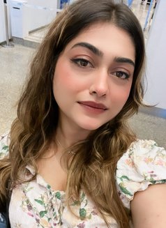 Aish - escort in New Delhi Photo 1 of 4