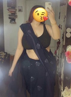 Aisha Anal Queen & Cam - puta in Mumbai Photo 8 of 8