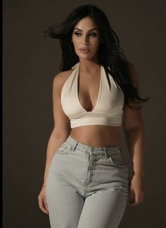 Aisha - escort agency in Riyadh Photo 5 of 11