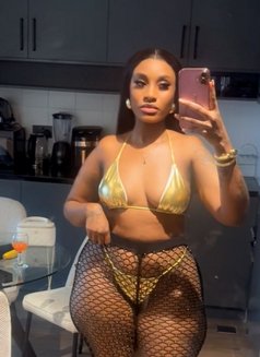 Aisha - escort in Dubai Photo 3 of 5