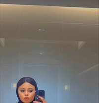 Aisha - puta in Muscat Photo 3 of 4