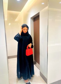 Aisha - escort in Muscat Photo 4 of 4