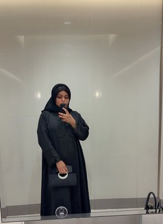 Aisha - escort in Muscat Photo 4 of 4