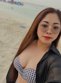 Aisha - escort in Muscat Photo 1 of 2