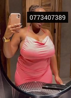 Nadia Outcall Videocall nudes - companion in Nairobi Photo 3 of 3