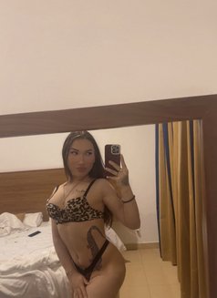 Aisha Honey - Transsexual escort in Dubai Photo 10 of 10
