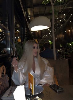 Aisha Independent - puta in Dubai Photo 2 of 5