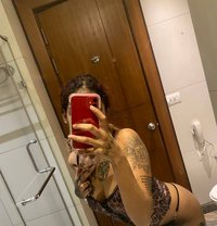 Aisha - companion in Kolkata