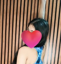 Aisha the best cam girl - escort in New Delhi
