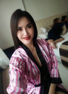 Just arrive and to serve you - escort in Kaohsiung Photo 10 of 17
