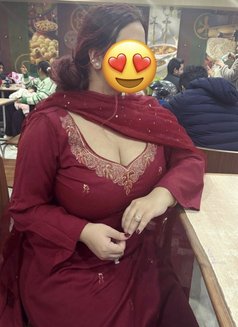 Aisha Khan Anal Queen Cam or Realmeet - puta in New Delhi Photo 4 of 7